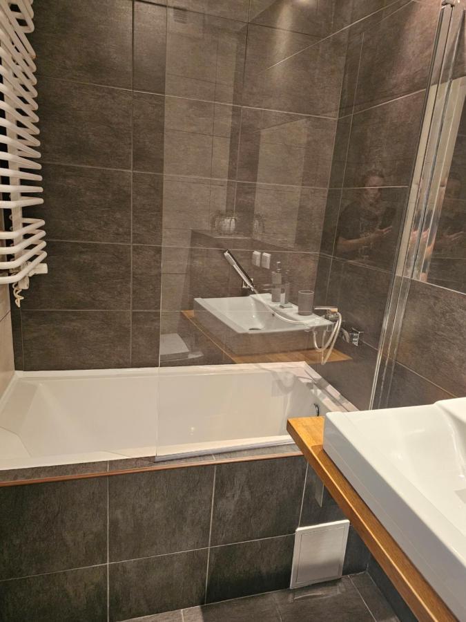Apartament Rodzinny - Calodobowe Zakwaterowanie, Bezplatny Parking Торунь Экстерьер фото